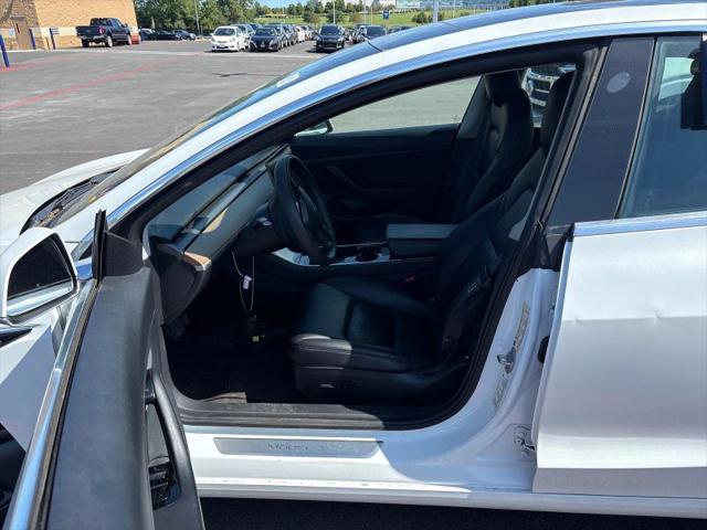 2020 Tesla Model 3 Standard Range Plus Rear-Wheel Drive