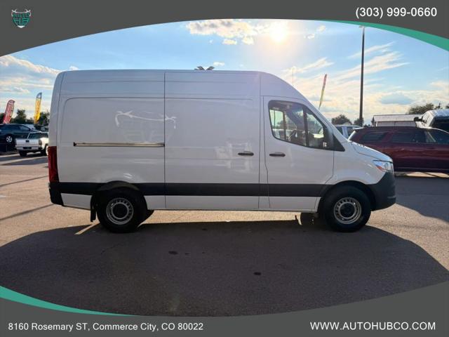 2021 Freightliner Sprinter Standard Roof I4