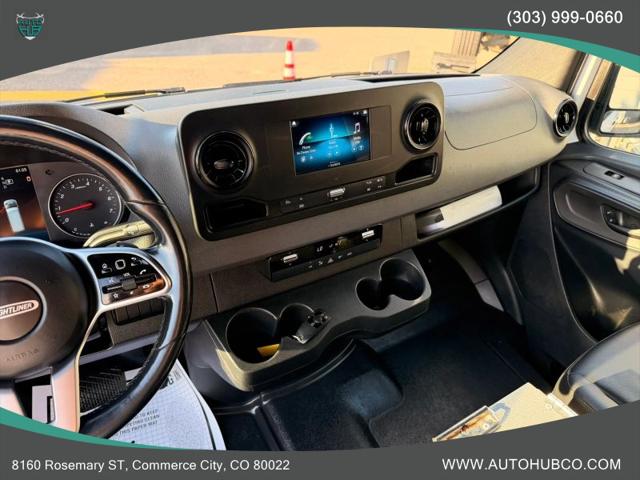 2021 Freightliner Sprinter Standard Roof I4