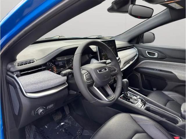 2024 Jeep Compass Latitude Lux FWD