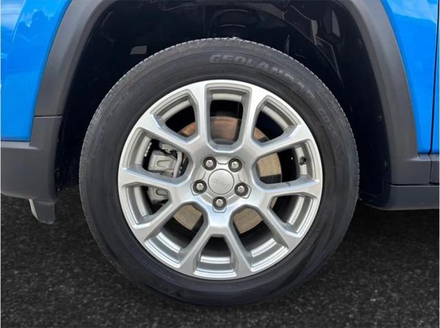 2024 Jeep Compass Latitude Lux FWD