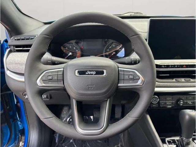 2024 Jeep Compass Latitude Lux FWD