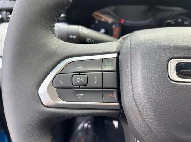 2024 Jeep Compass Latitude Lux FWD