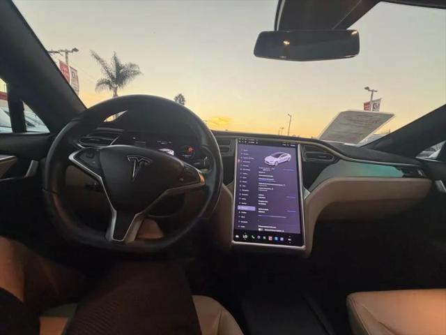 2016 Tesla Model S 90D
