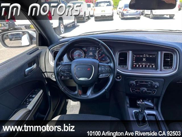 2020 Dodge Charger SXT RWD