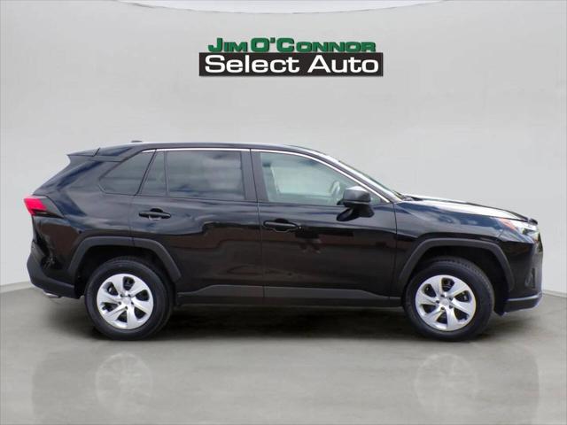 2025 Toyota RAV4 LE for sale in Oconomowoc, WI