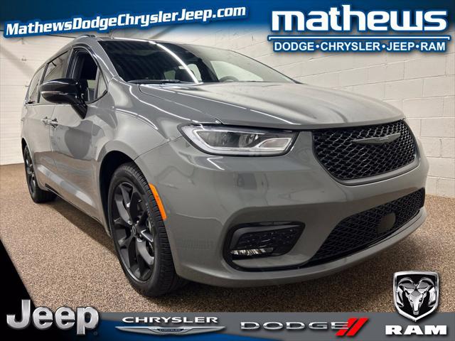 2025 Chrysler Pacifica Limited for sale near Marion, OH