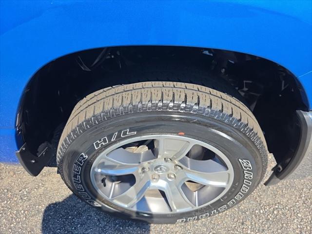 2025 Ram 1500 Tradesman Quad Cab 4x4 64 Box
