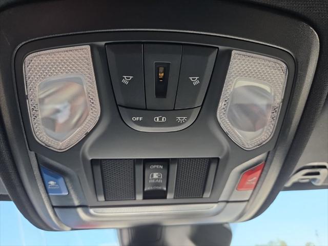 2025 Ram 1500 Tradesman Quad Cab 4x4 64 Box