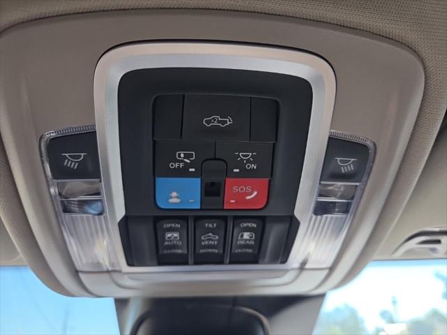 2025 Ram 3500 Limited Longhorn Crew Cab 4x2 8 Box