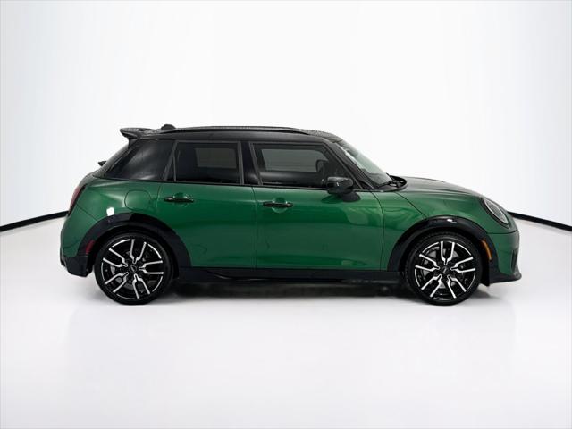 2027 MINI Cooper Hardtop Cooper S