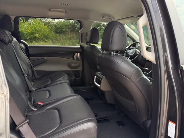 2025 Kia Carnival MPV LXS