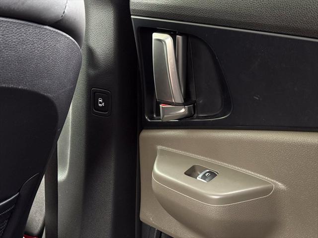 2025 Kia Carnival MPV LXS