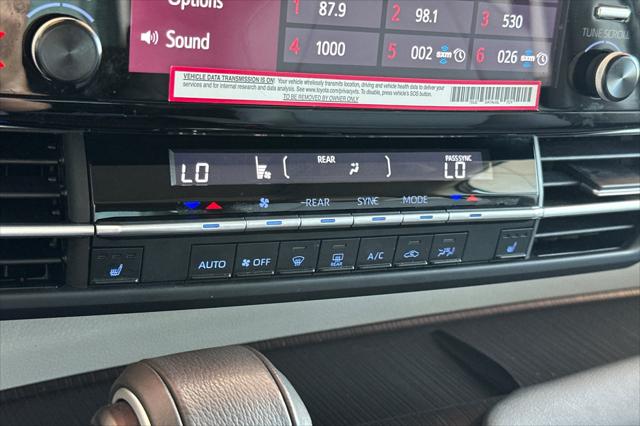 2024 Toyota Sienna XLE