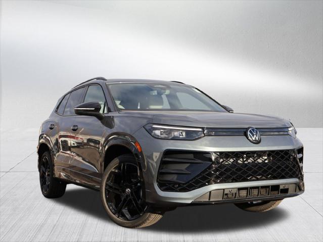 2026 Volkswagen Tiguan SE R-Line Black for sale in Topeka, KS