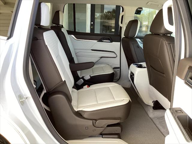2025 GMC Acadia AWD Denali