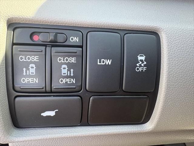 2015 Honda Odyssey EX L 4dr Mini Van