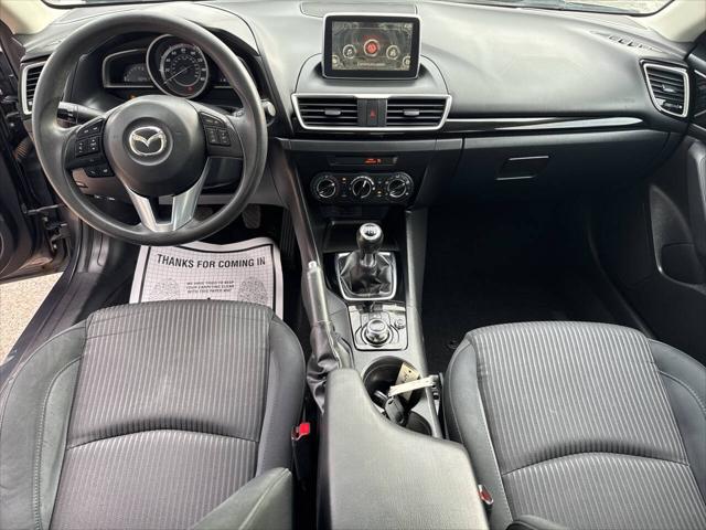 2016 Mazda Mazda3 i Sport