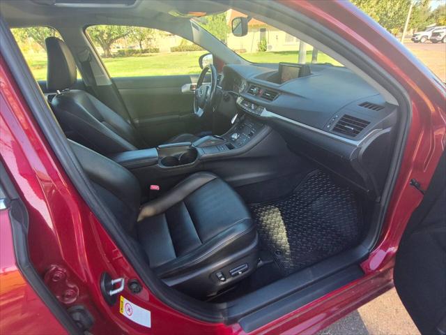 2013 Lexus CT 200h Base 4dr Hatchback