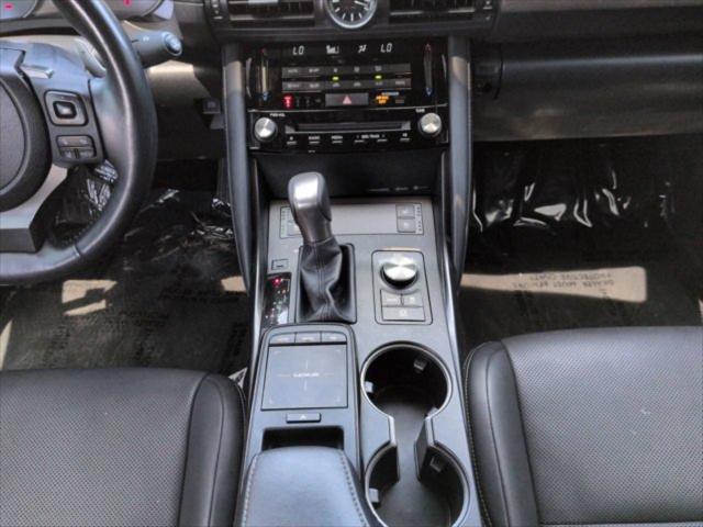 2023 Lexus IS 300 300