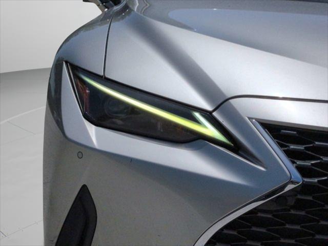 2023 Lexus IS 300 300