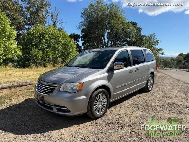 2014 Chrysler Town & Country Touring-L for sale in Salem, OR