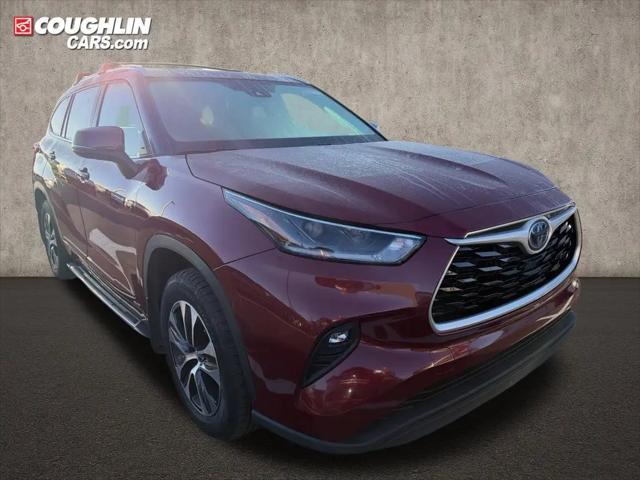 2021 Toyota Highlander Hybrid XLE for sale in Plain City, OH