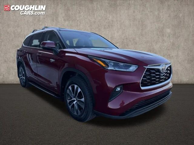 2021 Toyota Highlander Hybrid XLE for sale in Plain City, OH