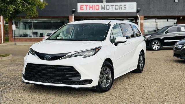 2023 Toyota Sienna LE for sale in Aurora, CO