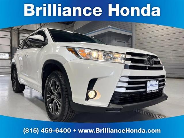 2018 Toyota Highlander LE Plus for sale in Crystal Lake, IL