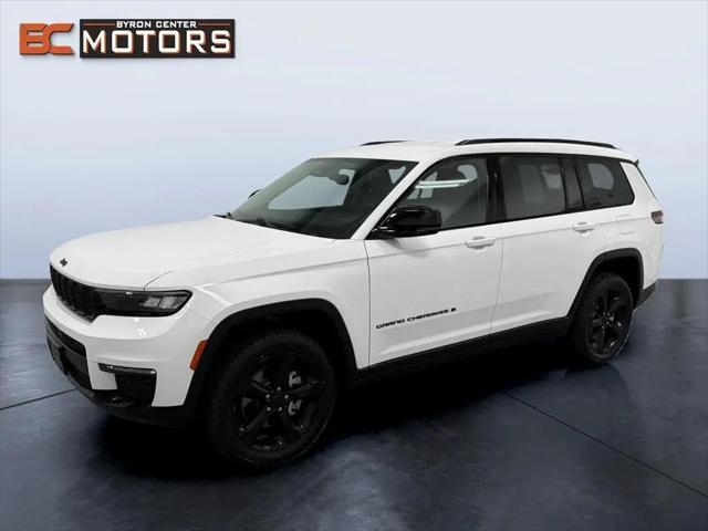 2023 Jeep Grand Cherokee L Limited 4x4 for sale in Byron Center, MI