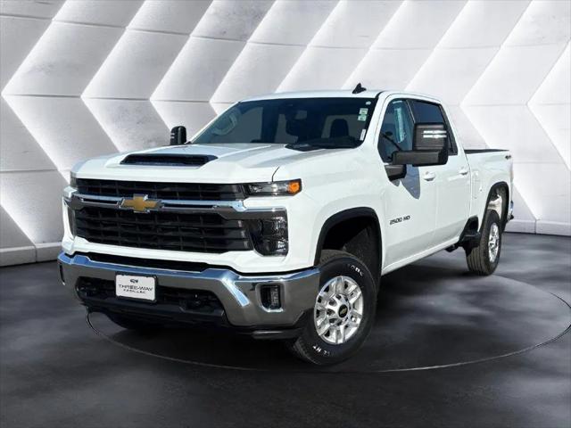 2024 Chevrolet Silverado 2500HD 4WD Crew Cab Standard Bed LT for sale in Bakersfield, CA