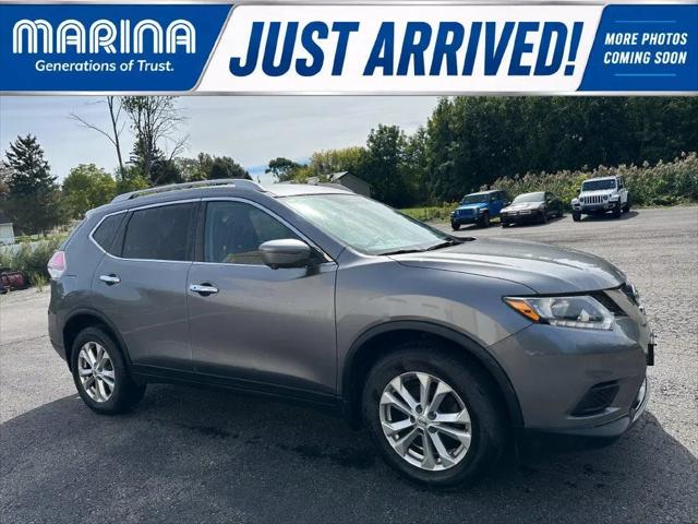 2016 Nissan Rogue SV for sale in Webster, NY