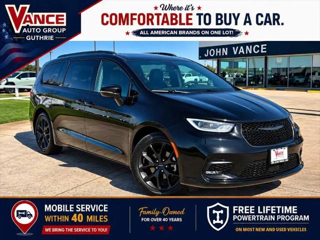2025 Chrysler Pacifica Limited for sale in Guthrie, OK