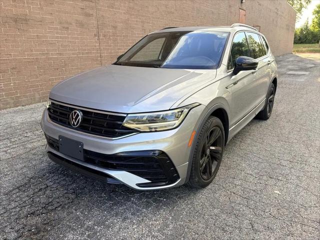 2023 Volkswagen Tiguan 2.0T SE R-Line Black for sale in Merriam, KS