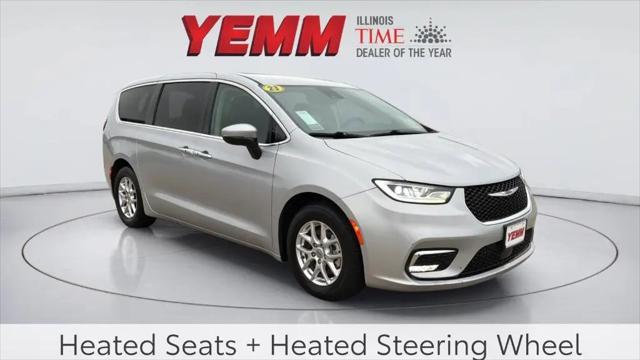 2023 Chrysler Pacifica Touring L for sale in Galesburg, IL