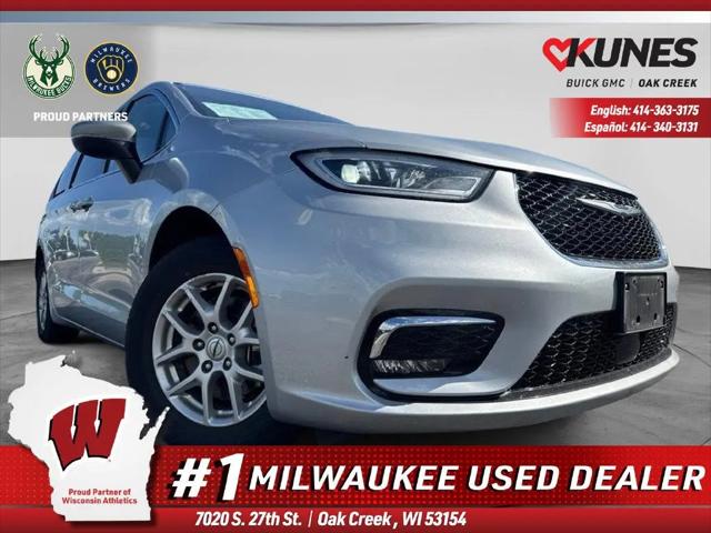 2023 Chrysler Pacifica Touring L for sale in Oak Creek, WI