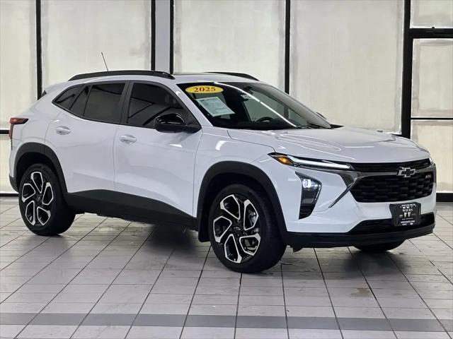 2025 Chevrolet Trax FWD 2RS for sale in Demotte, IN