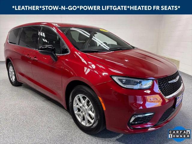 2025 Chrysler Pacifica Select for sale in Chilton, WI