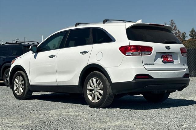 2017 Kia Sorento 2.4L LX