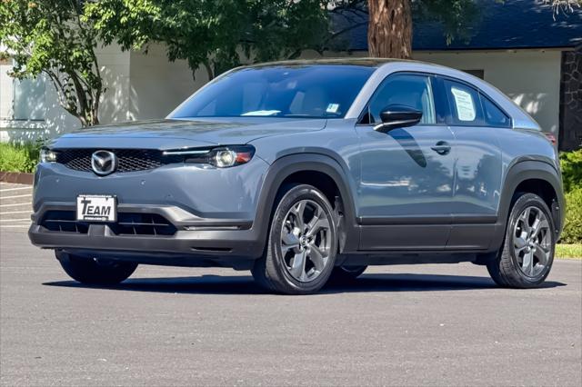 2022 Mazda MX-30 EV Premium Plus