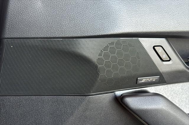 2022 Mazda MX-30 EV Premium Plus
