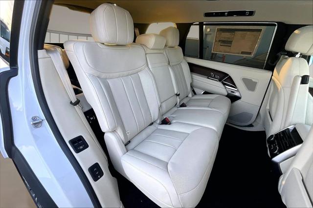 2027 Land Rover Range Rover SE