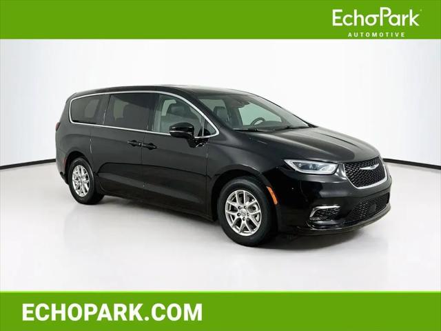 2025 Chrysler Pacifica Select for sale in Cary, NC