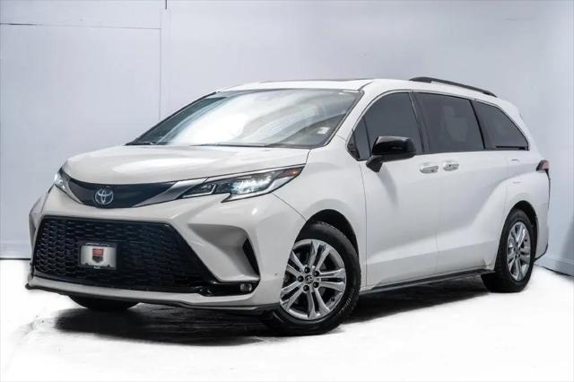 2022 Toyota Sienna XSE for sale in Lakewood, CO