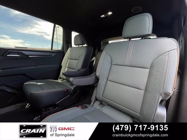 2027 GMC Acadia AWD AT4