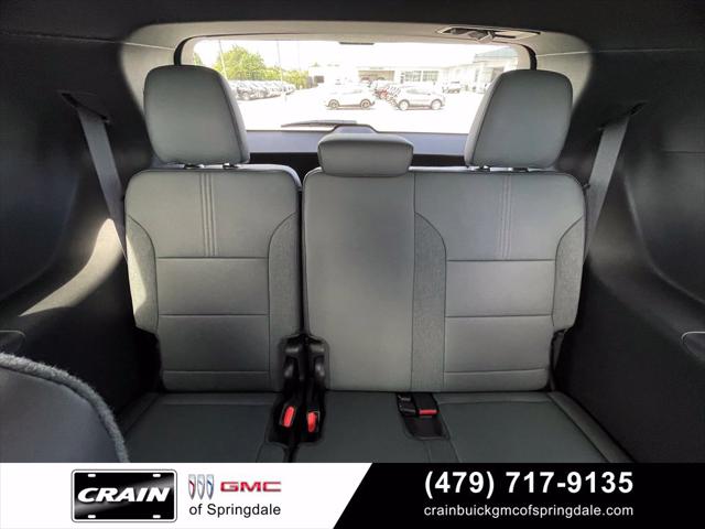 2027 GMC Acadia AWD AT4
