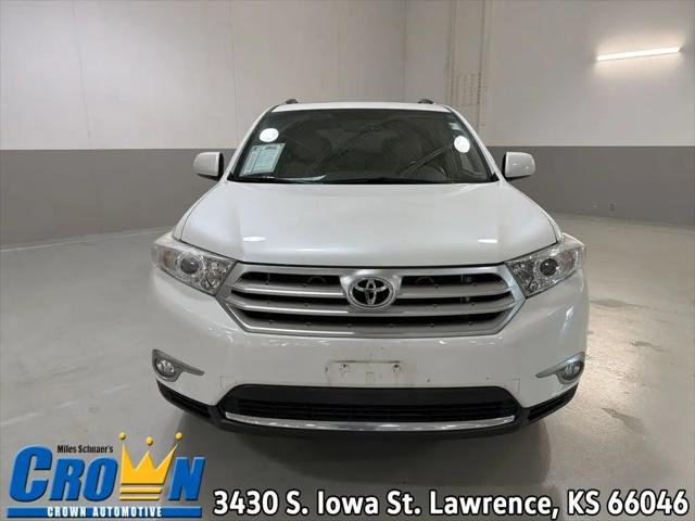 2011 Toyota Highlander SE V6 for sale in Lawrence, KS