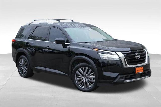 2024 Nissan Pathfinder SL 4WD for sale in Lakeville, MN