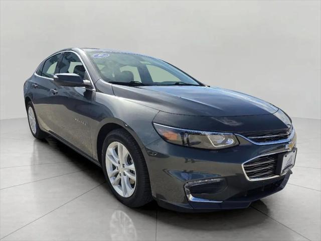2017 Chevrolet Malibu 1LT for sale in Green Bay, WI
